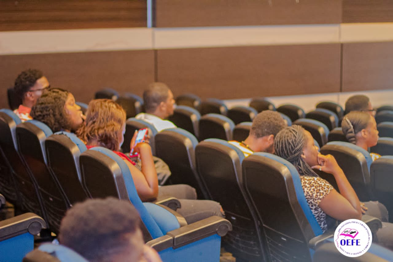 Conference et causerie — photo